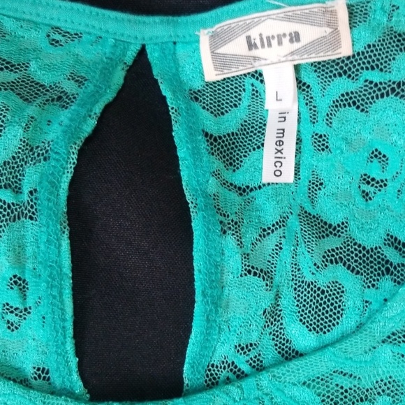 Kirra Lace Peplum Top. *NEVER WORN* - Picture 3 of 4